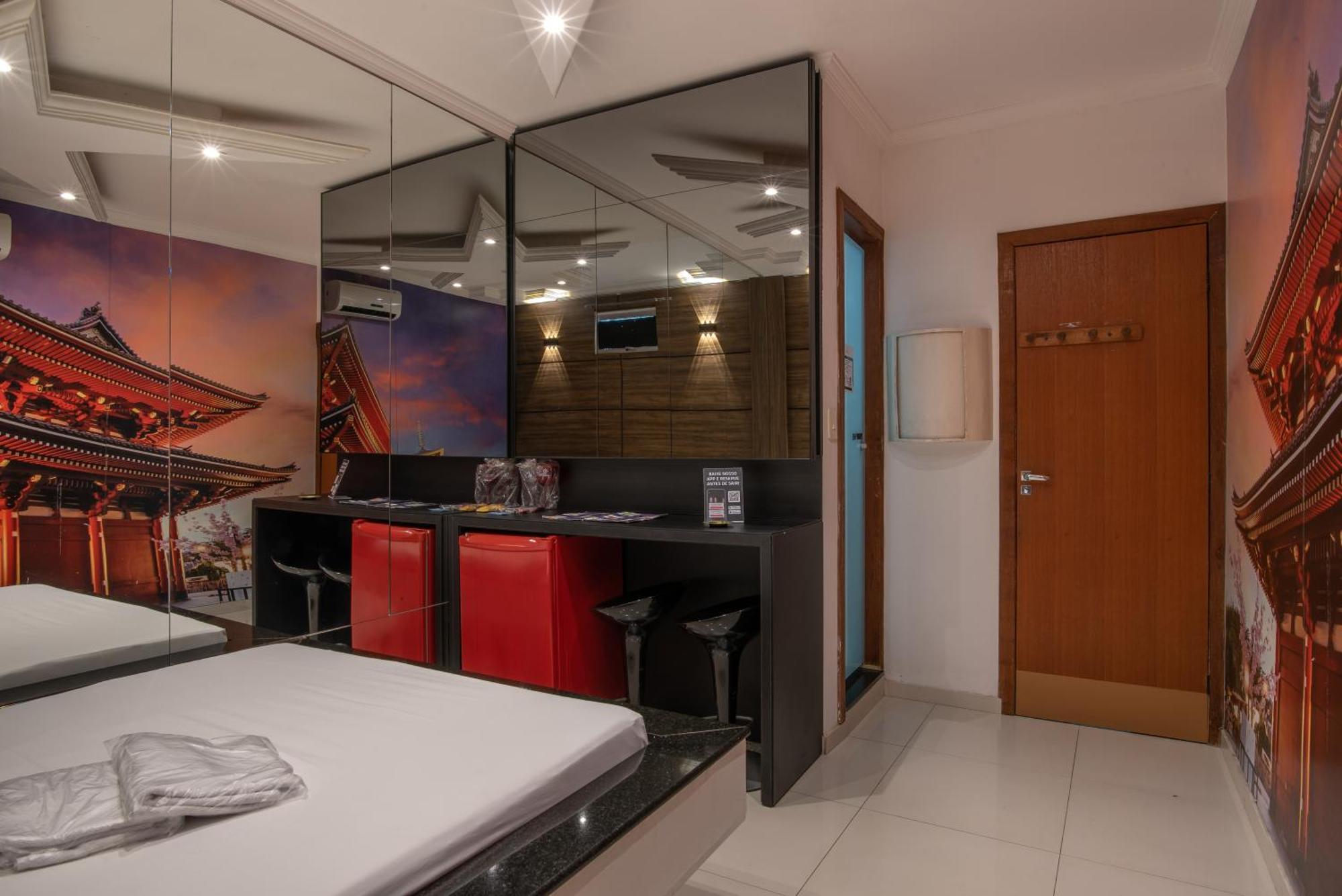 Fantasy 2 Love hotel