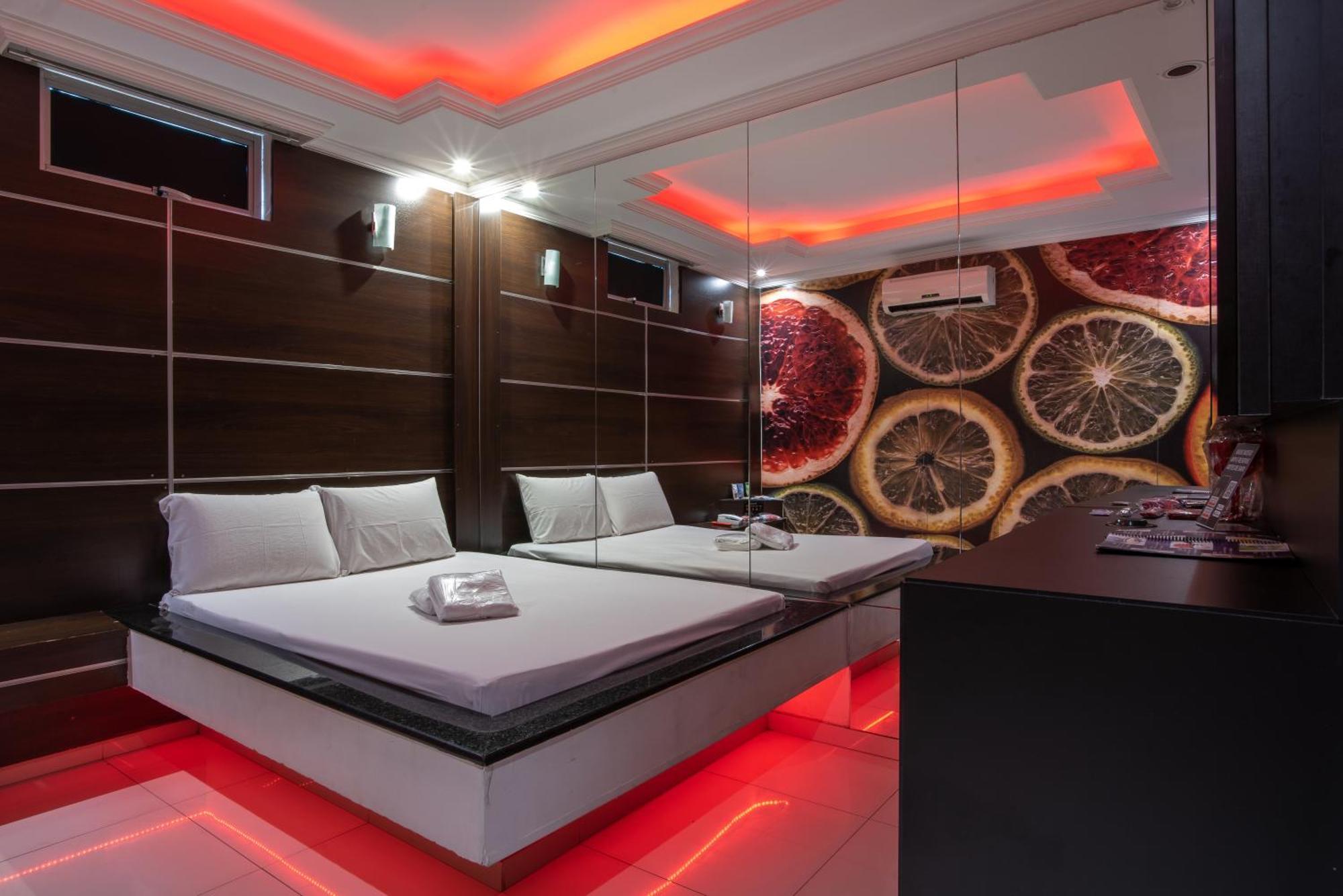 Love hotel Fantasy 2 Contagem