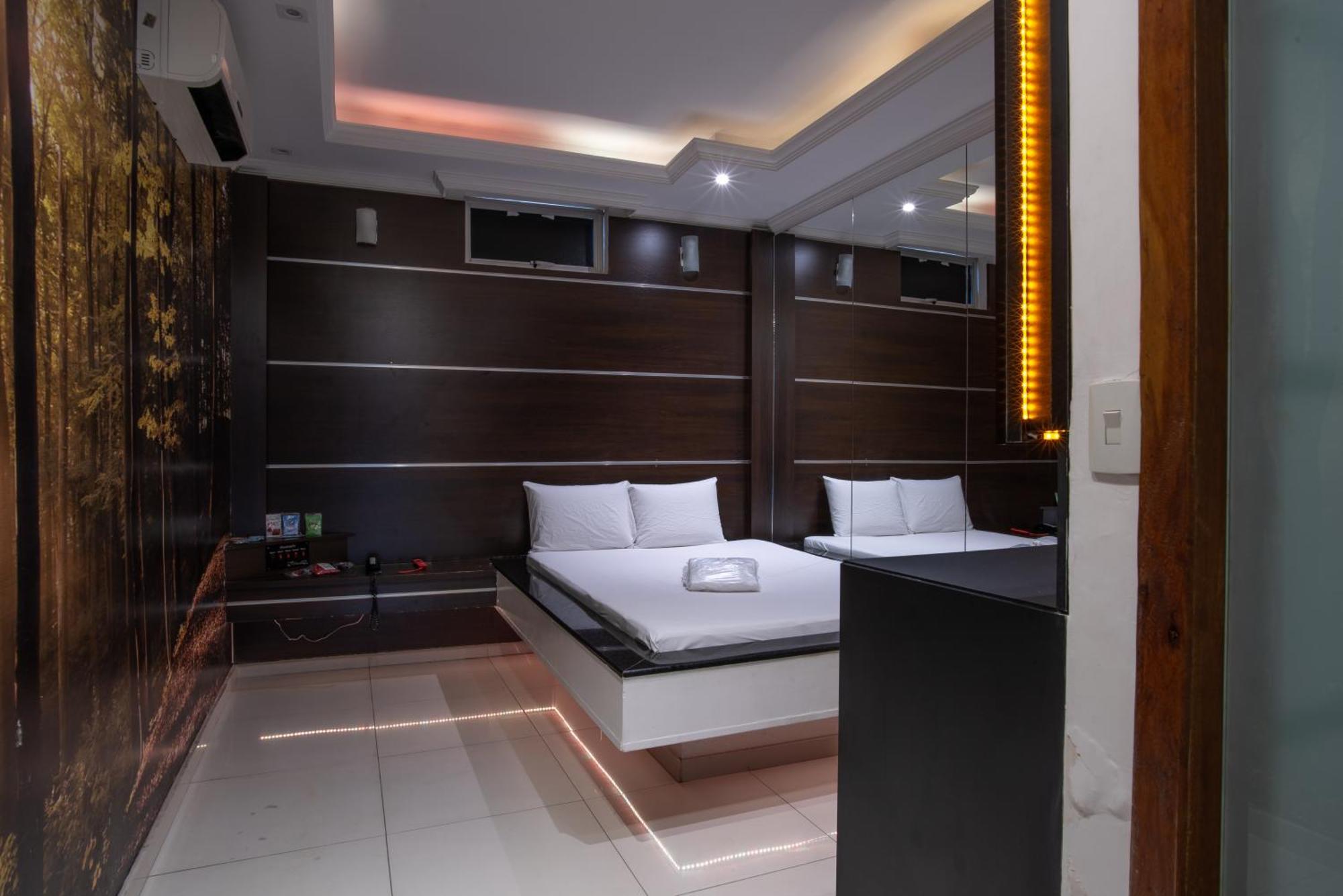 Love hotel Fantasy 2 Contagem